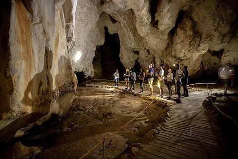 3 Day Great Barrier Reef, Daintree Rainforest And Outback Chillagoe Tour - Hervey Bay Accommodation 1