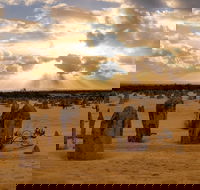 Pinnacle Desert Sunset and Night-time Stargazing Tour from Perth - Hervey Bay Accommodation