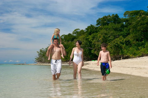 Fly To Green Island - Cruise Return - Hervey Bay Accommodation 5