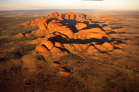 Helicopter Scenic: Extended Uluru & Kata Tjuta - Hervey Bay Accommodation 5