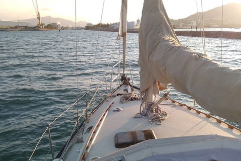 Townsville Small Group Sunset Sail Sailing Cruise Boat Tour Charter Hire - Hervey Bay Accommodation 4