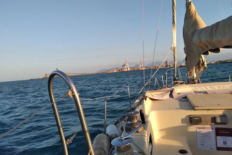 Townsville Small Group Early Morning Sailing Cruise Boat Tour Charter Hire - Hervey Bay Accommodation 2