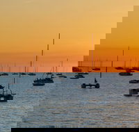 Darwin Shore Excursion Hop-on Hop-off Bus Tour - Hervey Bay Accommodation