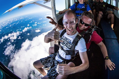 Reef And Rainforest Tandem Sky Dive In Cairns - Tourism Hervey Bay 2