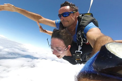 Reef And Rainforest Tandem Sky Dive In Cairns - Tourism Hervey Bay 4