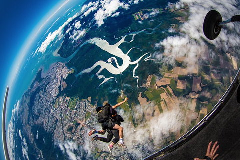 Reef And Rainforest Tandem Sky Dive In Cairns - Tourism Hervey Bay 5