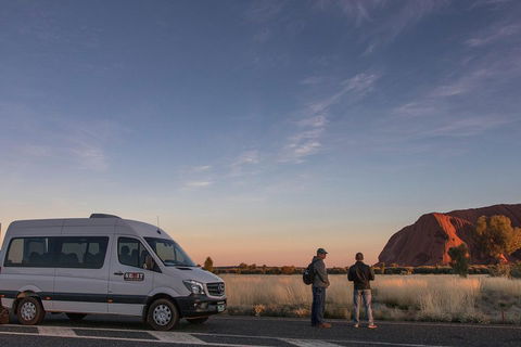 Highlights Of Uluru Including Sunrise And Breakfast - Hervey Bay Accommodation 2