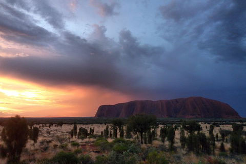 Uluru Small Group Tour Including Sunset - Tourism Hervey Bay 4