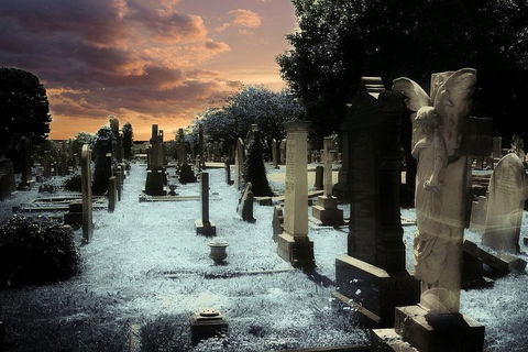 Southport Cemetery Paranormal Activity Tour QUEENSLAND - Hervey Bay Accommodation 1