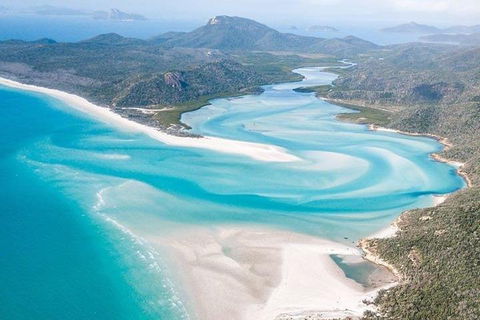 2-Night Whitsundays Sailing Adventure: Whitsunday Getaway - Hervey Bay Accommodation 3