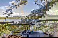 Sunshine Coast Private Scenic Guided Tour Inc. 2-Course Gourmet Lunch, Noosa