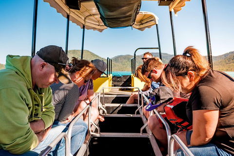 Airlie Beach Glass Bottom Boat Tour - Hervey Bay Accommodation 0