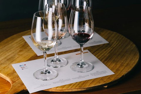 Australian Wine Discovery Tour With Tastings - Hervey Bay Accommodation 2
